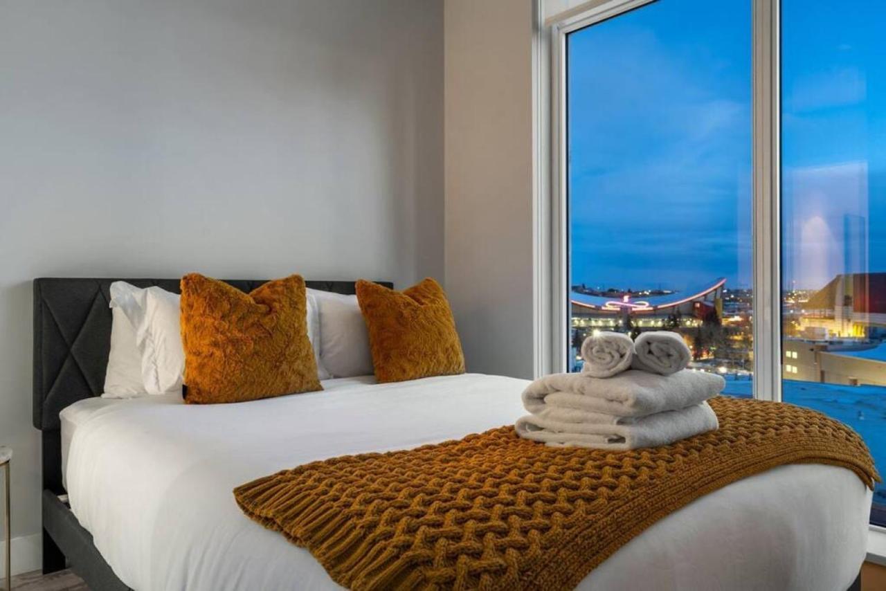 Luxury On The 9th Floor Near Stampede, Complimentary Wine, 2 Car Ug Parking Appartement Calgary